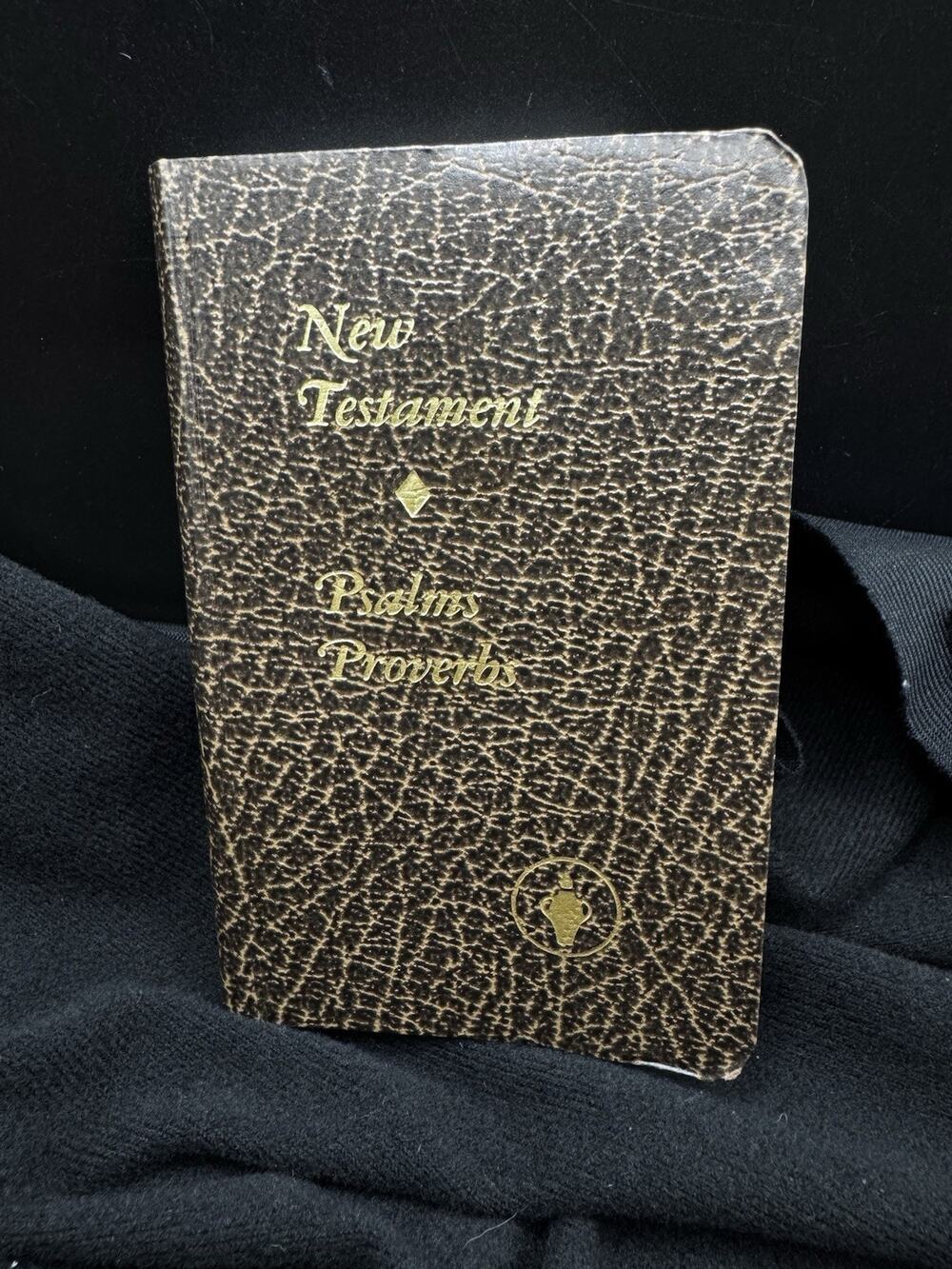 New Testament Psalms Proverbs Brown Pocket Size Gideons Bible